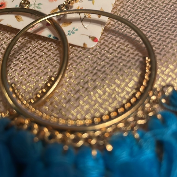 NWOT’s- Gold colored fish hook earrings w/teal fringes - Picture 2 of 6